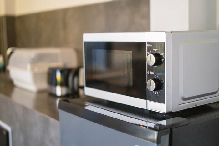How to Clean a Stainless Steel Microwave
